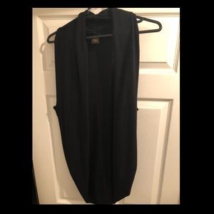 Black sleeveless shrug